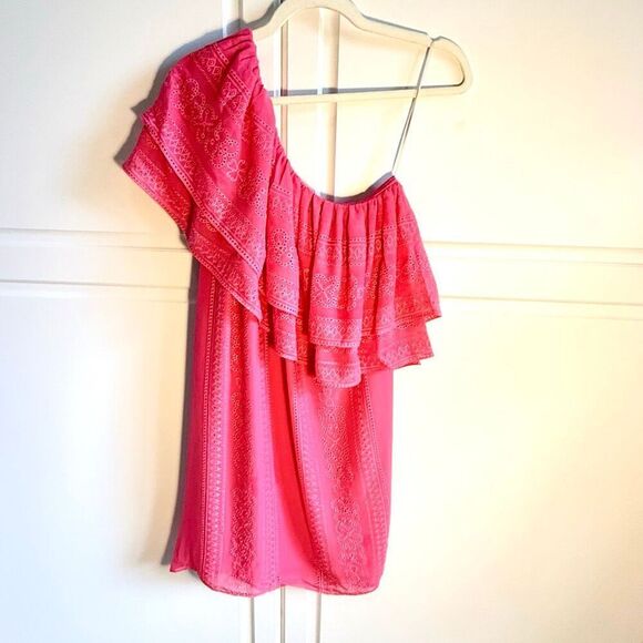NWT Trina Turk Phebe embroidered one shoulder pink ruffle dress size M - Picture 9 of 12